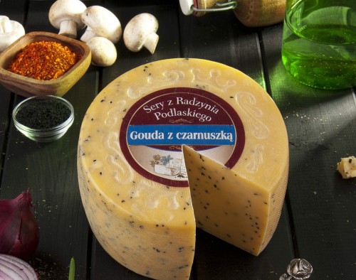 SER GOUDA Z CZARNUSZKĄ LUZ SPOMLEK [2025-01-02 03:23:09]